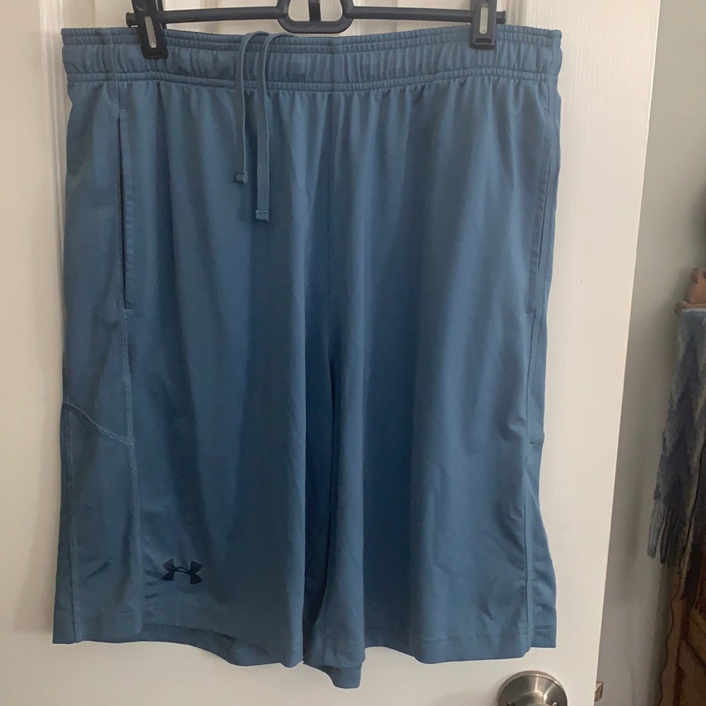 Under Armor shorts large